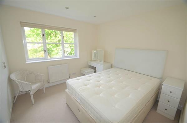 Grenville Place, Mill Hill